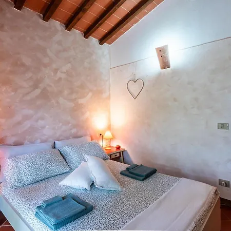 2 Bedroom In Barberino, Tavernelle *