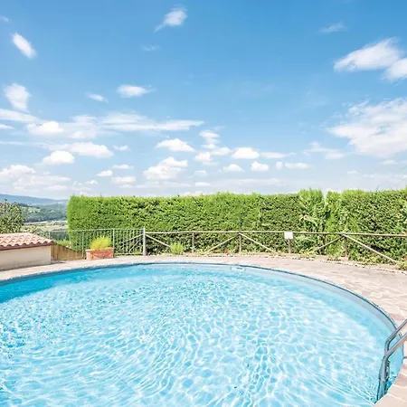 2 Bedroom In Barberino, Tavernelle